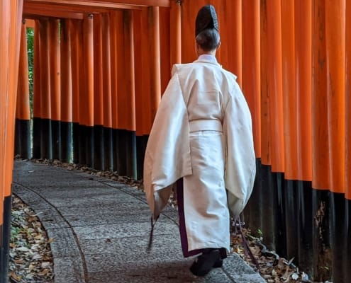Fushimi Inari prêtre