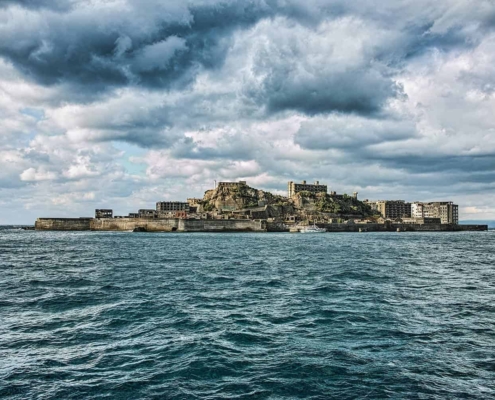 Gunkanjima surnommée "l'île cuirassé"