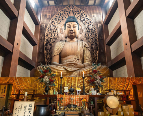 Statue en bois de Bouddha de Tocho-ji